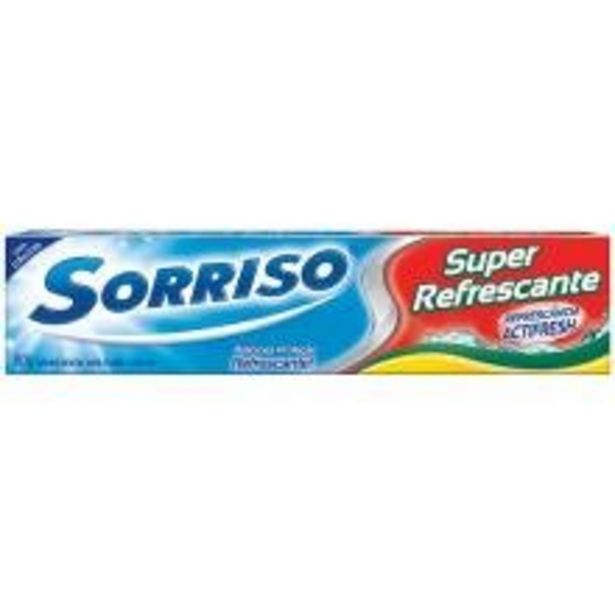 Oferta de Creme Dental SORRISO Super Refrescante 90g por R$3,29