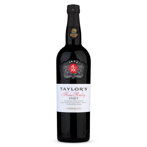 Oferta de Vinho Português Tinto Doce Fine Ruby Taylor's Vinho do Porto Garrafa 750ml por R$118,8